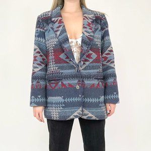 Really pretty vintage made in USA 90s blanket style blazer coat! 😍